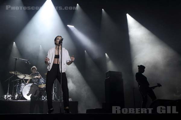 SAVAGES - 2017-07-09 - BELFORT - Presqu'ile de Malsaucy - Greenroom - Camille Berthomier - Ayse Hassan - Fay Milton